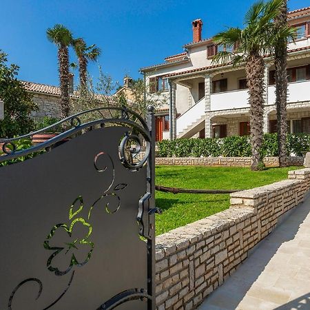 Apartments Rita Пореч Екстер'єр фото