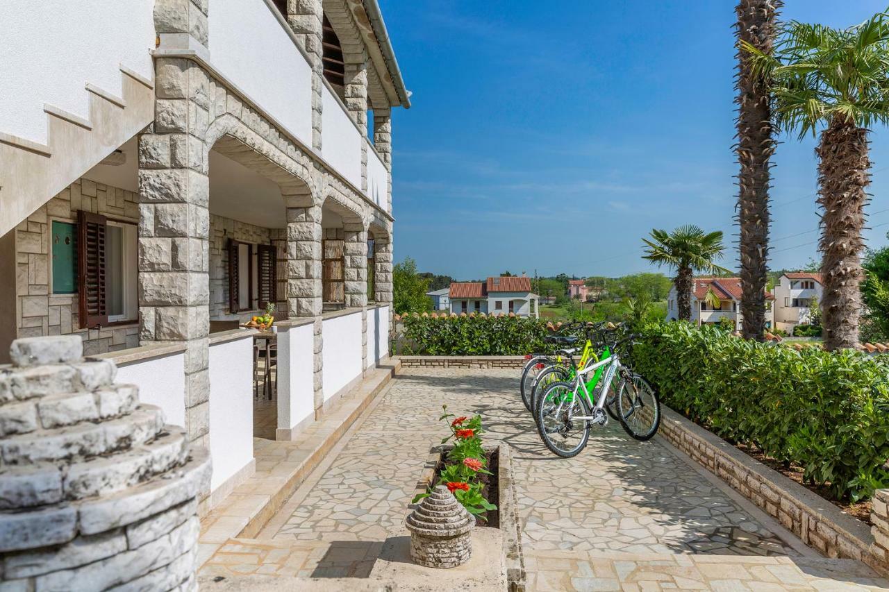 Apartments Rita Пореч Екстер'єр фото