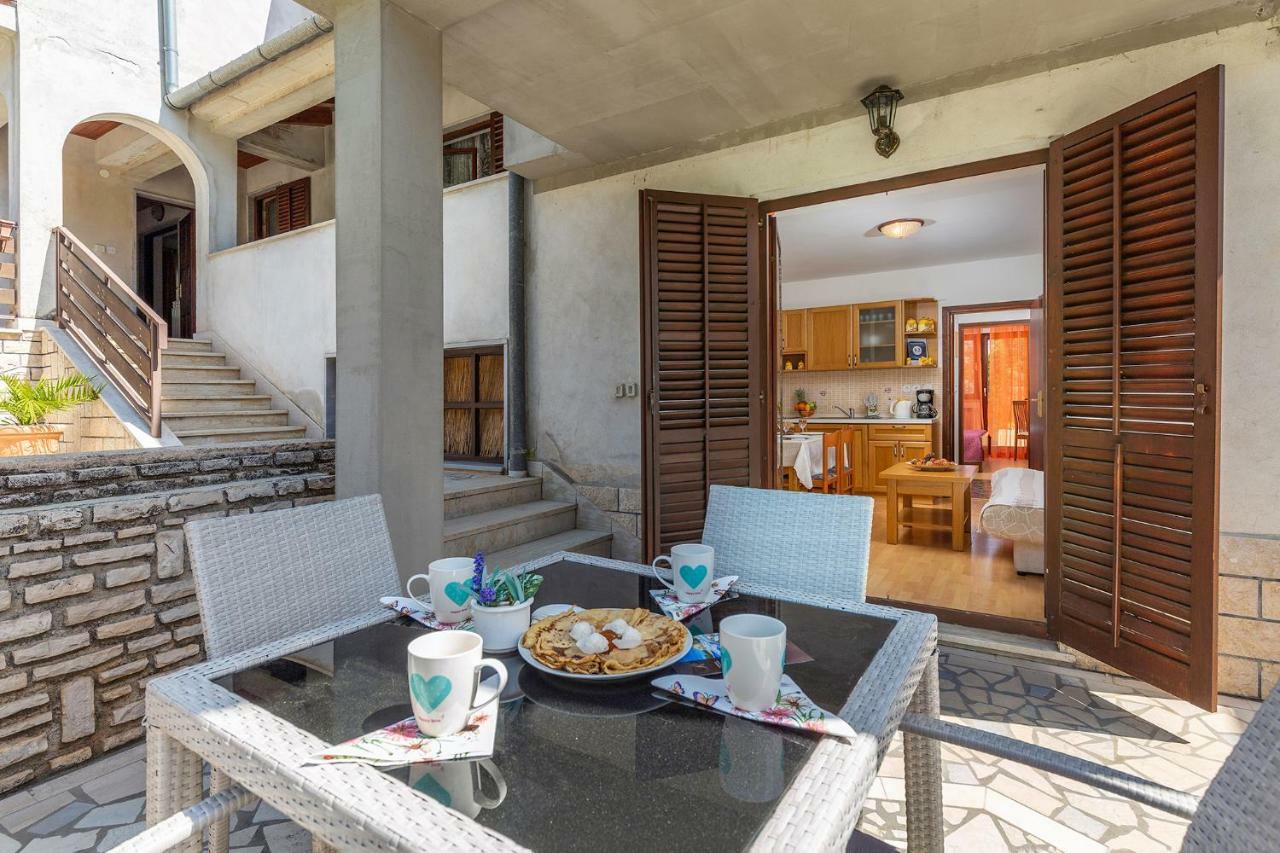 Apartments Rita Пореч Екстер'єр фото