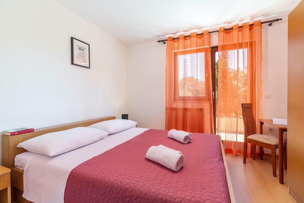 Apartments Rita Пореч Екстер'єр фото